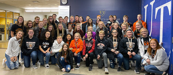 LC NHS and Junior NHS visit UT